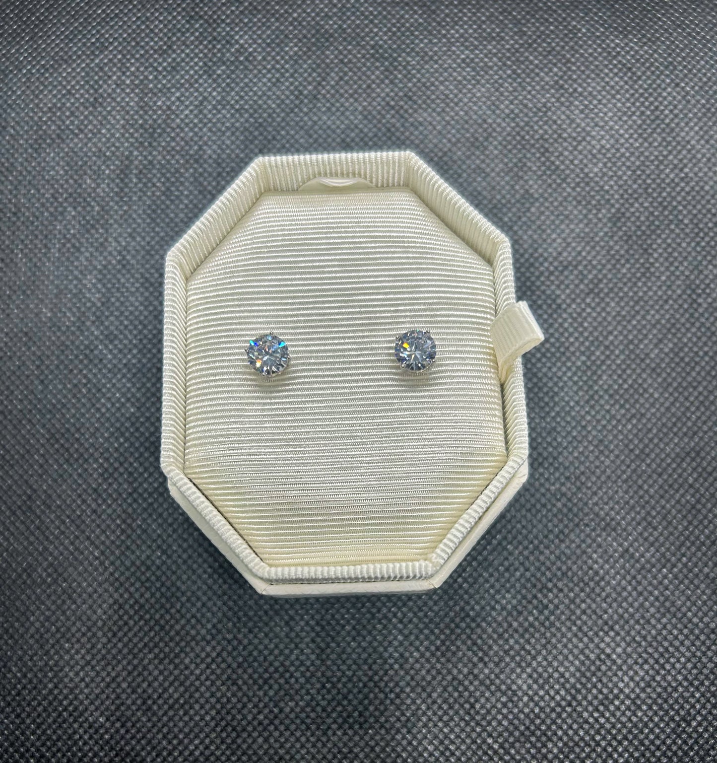 đ Orecchini in Argento 925 â Design Raffinato a Prezzo Super Conveniente